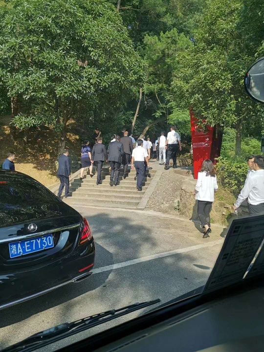外出活动.jpg